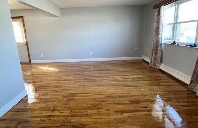 862 Sunrise Highway unit: 1