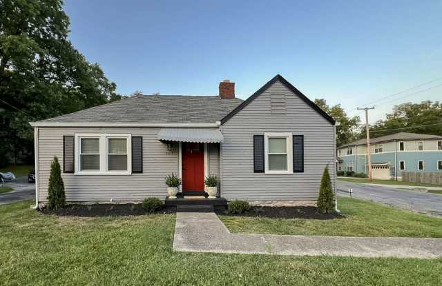 2818 Vaulx Lane