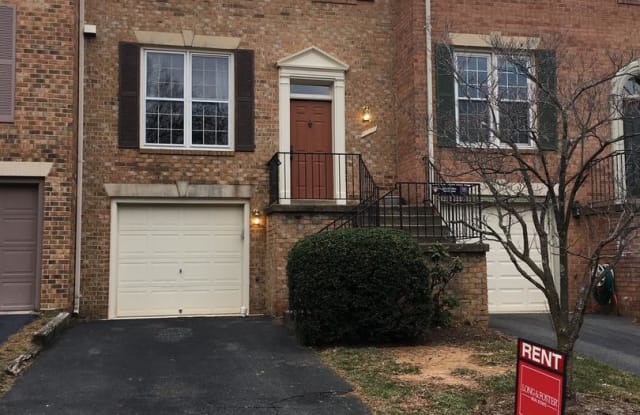 4264 FOX LAKE DR DR - 4264 Fox Lake Drive, Fair Oaks, VA 22033