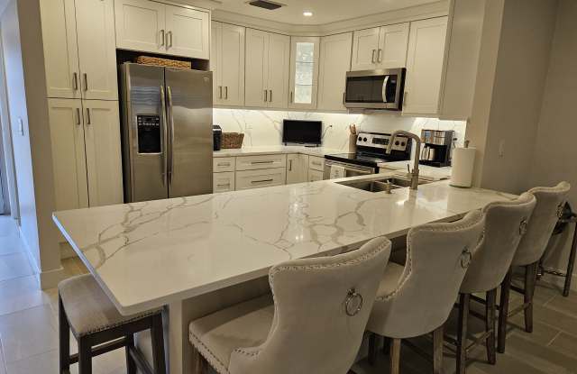 3951 Northeast 17th Avenue