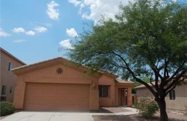 2181 North Avenida Tabica