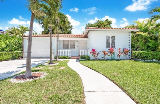 833 Tangier St - 833 Tangier Street, Coral Gables, FL 33134