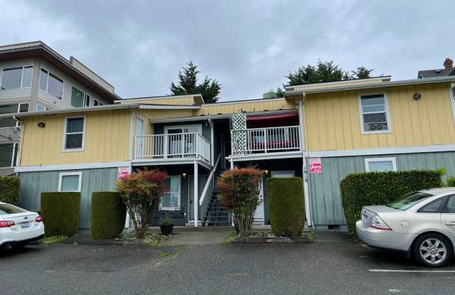 Photo of Tacoma Top Floor 2bed/1bath condo