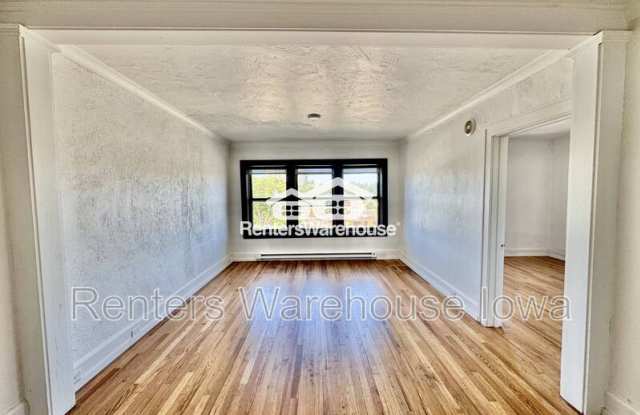 2807 Grand Ave