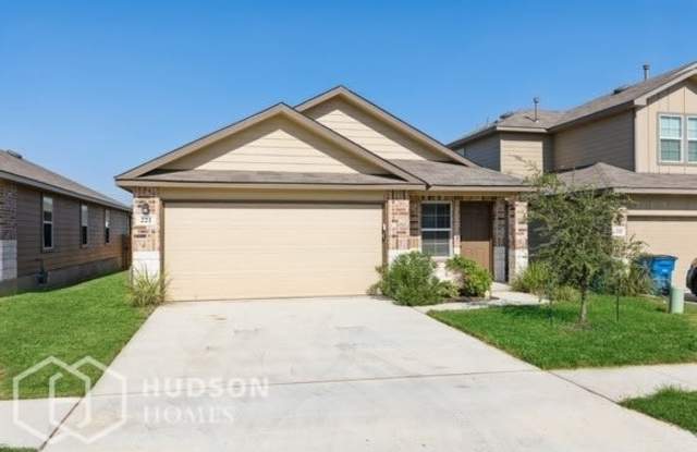 221 Middle Green Loop
