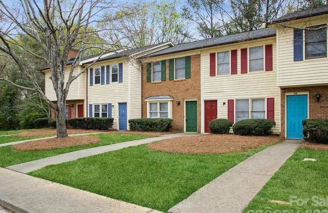 1113-20 Keswick Place