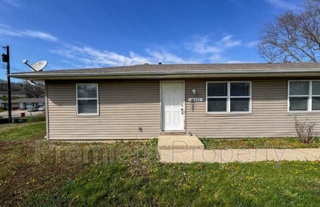 18822 E Wigwam Dr - 18822 East Wigwam Drive, Independence, MO 64056