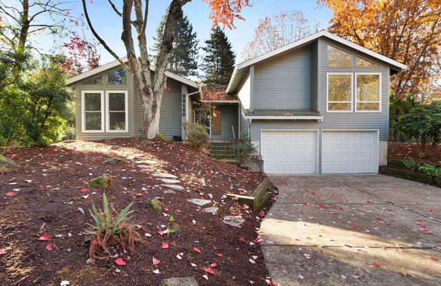 Photo of Spacious Home ! Huge living room, 2nd family room, kitchen nook and extra room off kitchen. Large backyard with Trex deck!