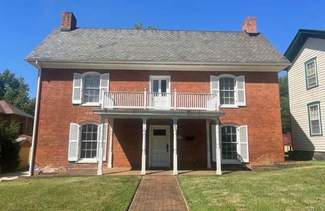 Gorgeous 2 story home in the historic Point of Honor neighborhood