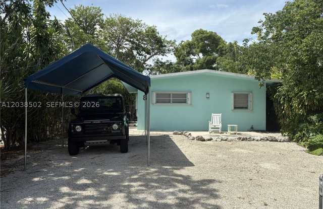 8 Jewfish Ave