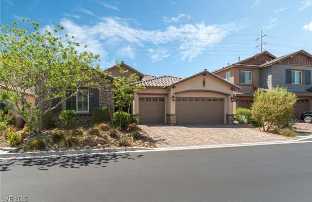 7291 Ellington Park Street