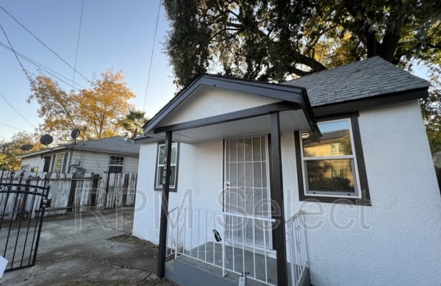 4006 34th St - 4006 34th Street, Sacramento, CA 95820