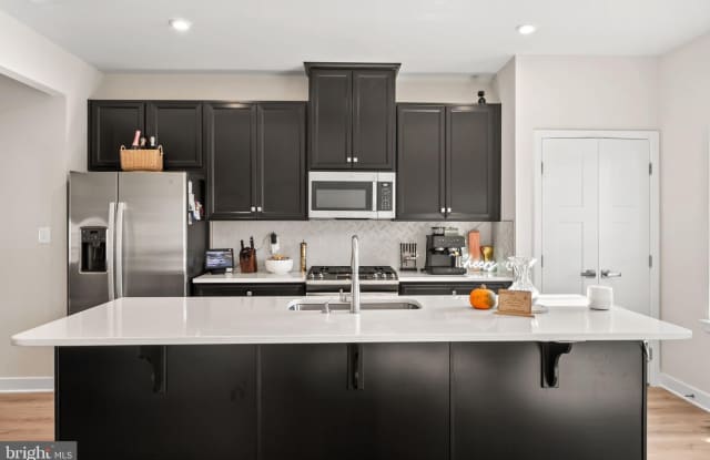 9019 BELINDA Boulevard