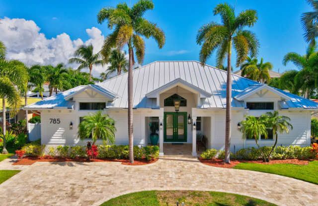 785 NE 71st Street