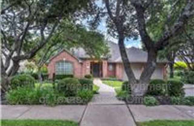 Photo of 2004 Saint Andrews Drive