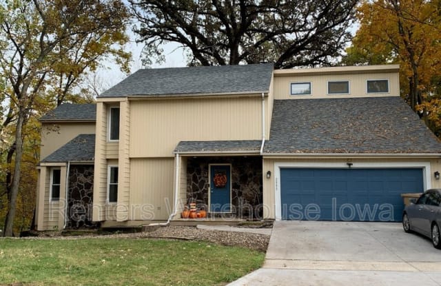 2609 71st St - 2609 71st Street, Urbandale, IA 50322