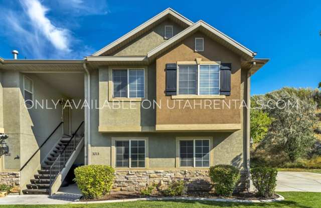 3213 E River Bottom Rd