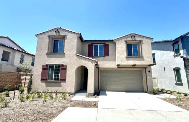 Brand-New 5-Bedroom, 3-Bath Single Family Home for Lease in Ontario with Solar Panels