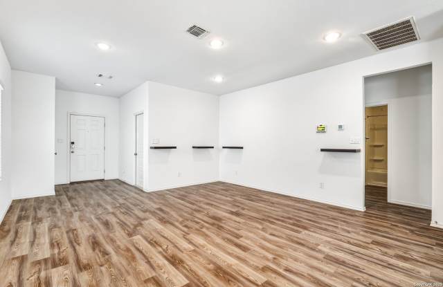 4426 Chandler unit: #3