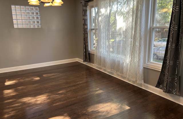 4858 W Concord Place