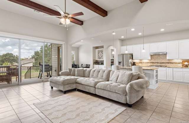 Photo of 270 Lilly Bluff