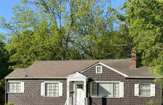 833 79TH PL - 833 79th Place South, Birmingham, AL 35206