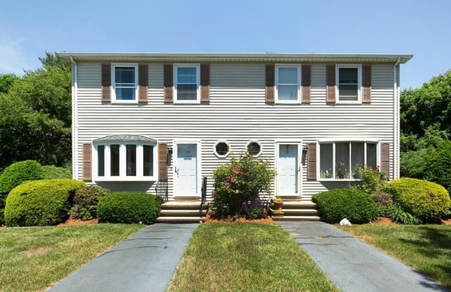 29 Northwoods Cir - 29 Northwoods Circle, Woburn, MA 01801