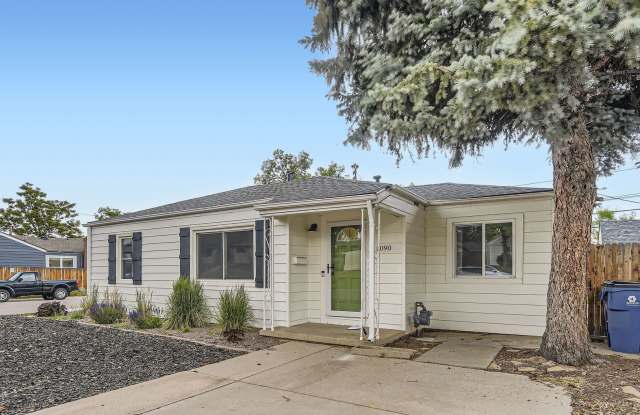 Remodeled 2BD, 1.5BA Chaffee Park Home with 1-Car Garage