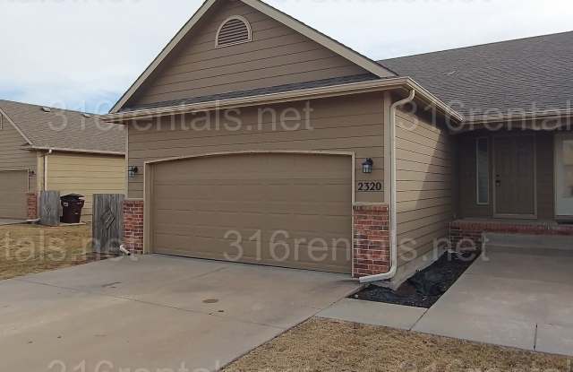 $1575 - 4 bedroom/ 2 bathroom - **COMING SOON ** Gorgeous newly remodeled townhome!