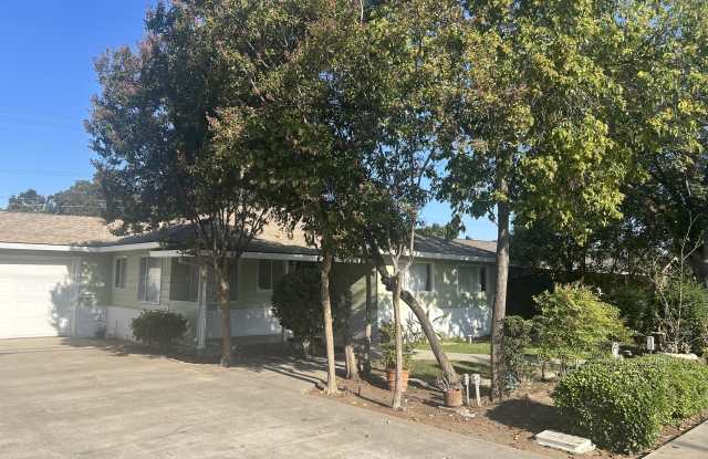 137 Las Flores Avenue