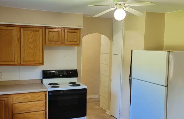 3 Bed 1 Bath Single Family Home in Wausau - Fall Move In Special: No Security Deposit!