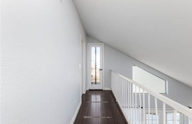 22361 Loch Lomond Drive