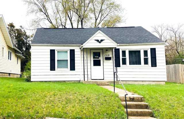 Two Bedroom House - 1319 Burroughs Street, Lafayette, IN 47904