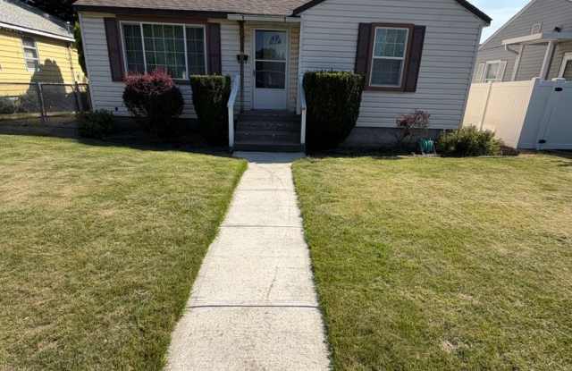 Charming 3 Bed, 2 Bath Home For Rent – Don't Miss Out!