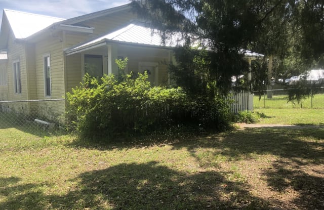 217 17TH ST - 217 South 17th Street, Palatka, FL 32177