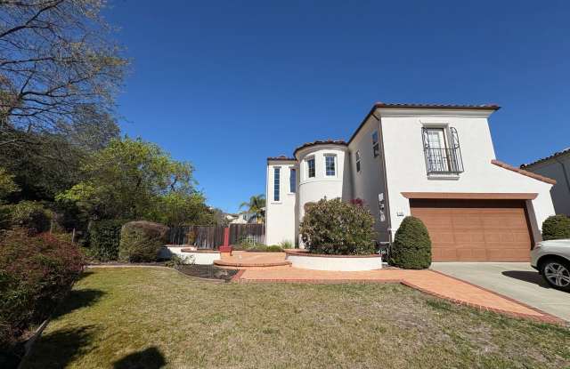Beautiful & Spacious 4Bed/3Bath Two Story Home Located in San Ramon, Ca!!!