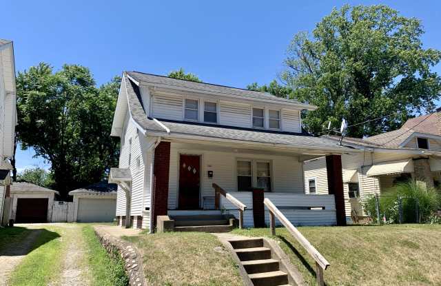 1525 Miami Ct Ne