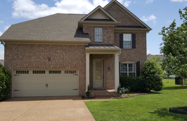 105 Porter Ct - 105 Porter Court, Hendersonville, TN 37075