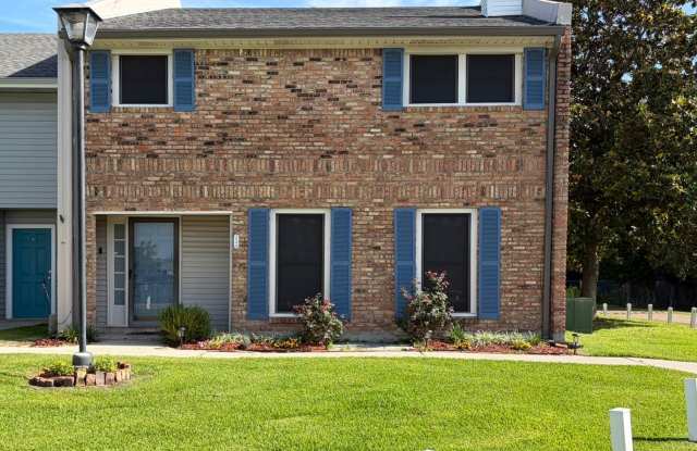 Spacious 3 Bedroom Townhome Available Now