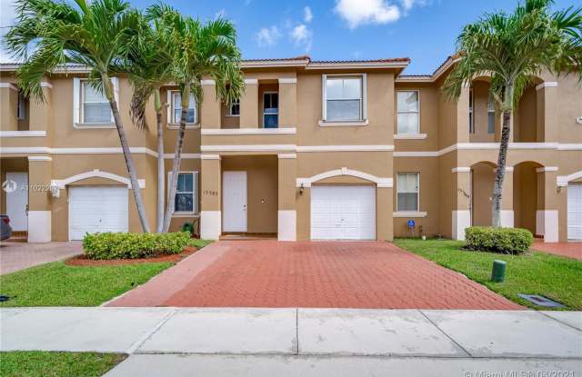 13583 NW 9th St - 13583 Northwest 9th Street, Pembroke Pines, FL 33028