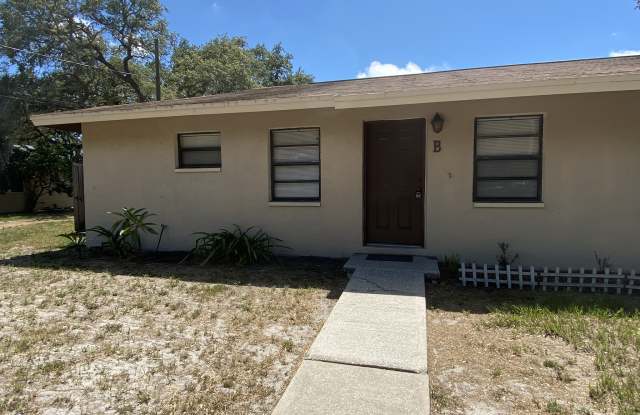 301 Woodrow Ave Apt B