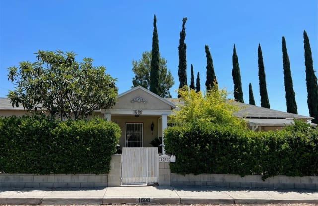 1598 N Dominion Avenue - 1598 North Dominion Avenue, Altadena, CA 91104