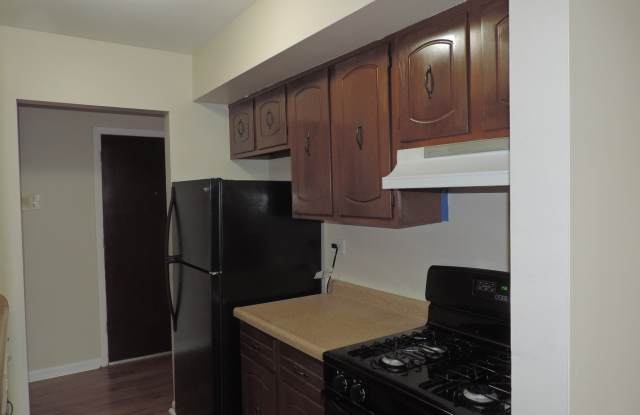 2275 Country Club Drive unit: 25