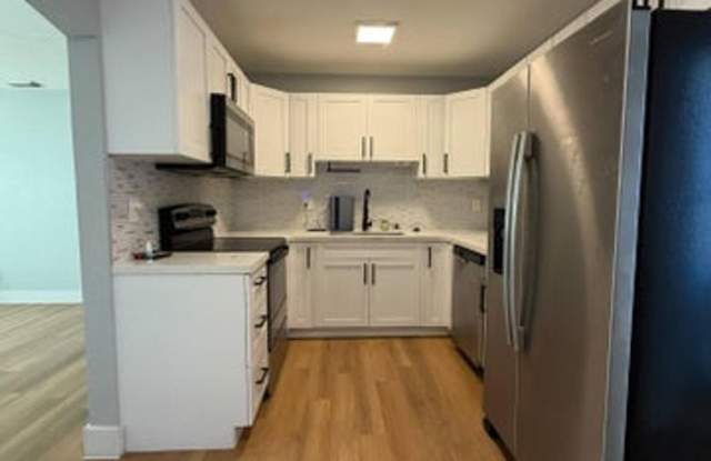 217 E 24TH Street, Riviera Beach, FL 33404