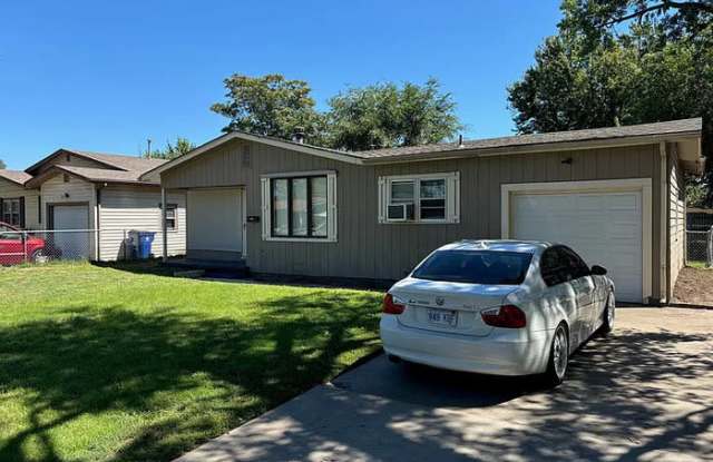 3522 South Everett Street