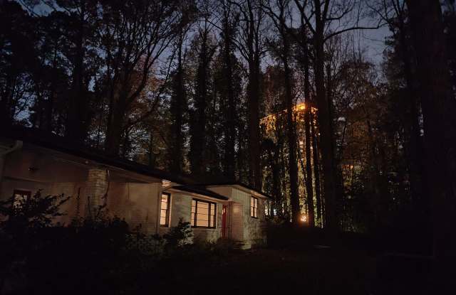 3466 Rockhaven Circle Northeast