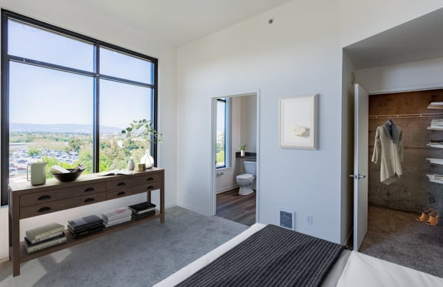 Vendome Place Apartments