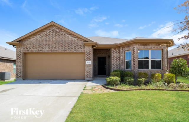 5134 Mountain View Drive - 5134 Mountain View Drive, Krum, TX 76249