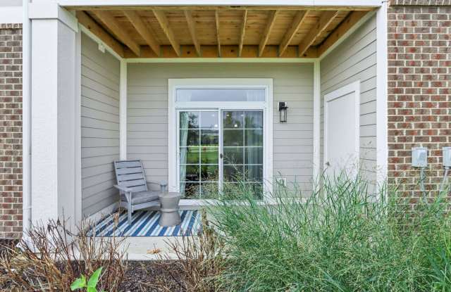 Flats at Spring Mill Station