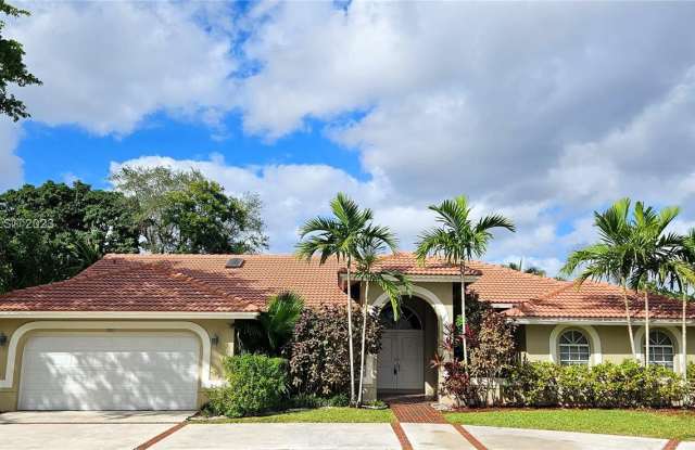 9711 Sea Turtle Dr - 9711 Sea Turtle Drive, Plantation, FL 33324